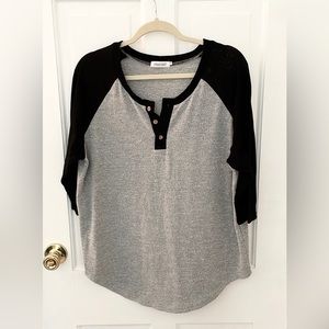 Knit Black/Grey Top Size XL